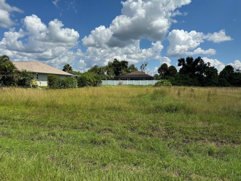 Embrace the Florida Lifestyle with this fantastic vacant land - Beach Lot for sale in Rotonda West, Florida on Beachhouse.com