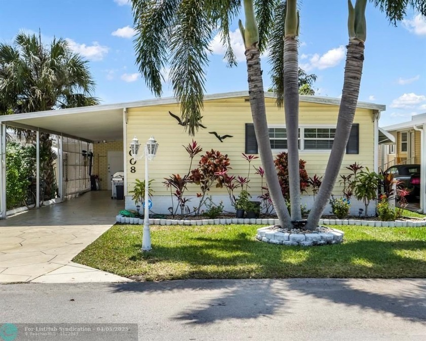 Welcome to your DREAM WATERFRONT home in the all-ages Estates of - Beach Home for sale in Fort Lauderdale, Florida on Beachhouse.com