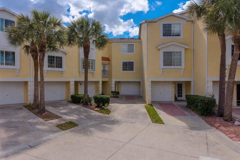 Welcome to 138 Brent Circle in desirable gated Seaside - Beach Townhome/Townhouse for sale in Oldsmar, Florida on Beachhouse.com