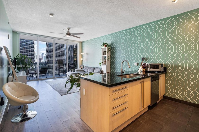 Stylish and well-maintained 1BD/1BA residence at Axis on - Beach Condo for sale in Miami, Florida on Beachhouse.com
