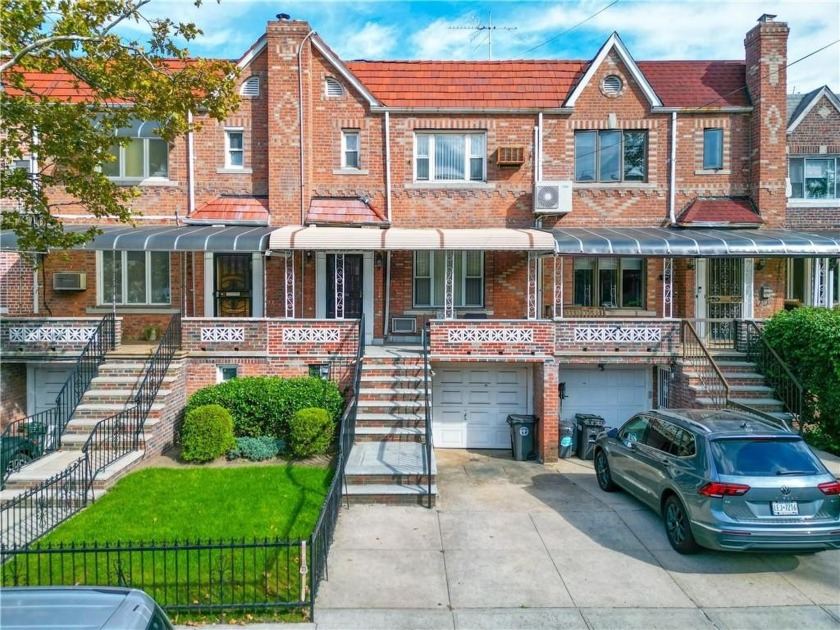 All-vacant brick 2-family home in the heart of Sheepshead Bay! - Beach Home for sale in Brooklyn, New York on Beachhouse.com