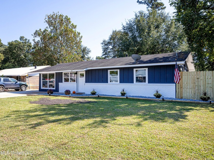 Completely renovated (October 2024) 3 bedroom, 1 and a half bath - Beach Home for sale in Ocean Springs, Mississippi on Beachhouse.com