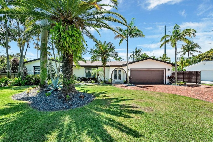 A wonderful opportunity to purchase a delightful 3 bedroom, 2 - Beach Home for sale in Coral Gables, Florida on Beachhouse.com