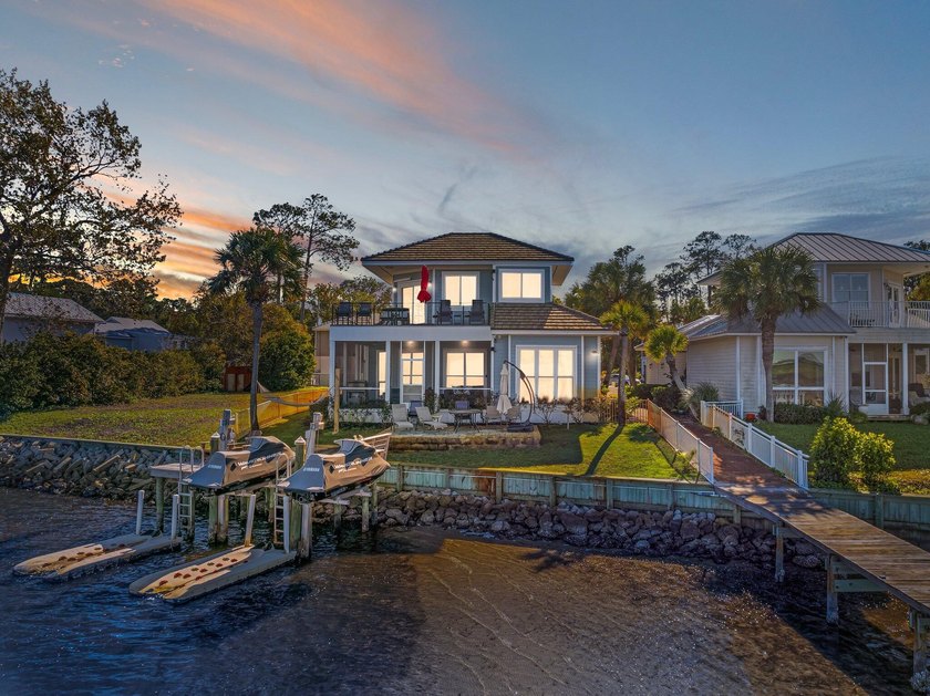 Discover your dream home with stunning waterfront vistas! - Beach Home for sale in Miramar Beach, Florida on Beachhouse.com