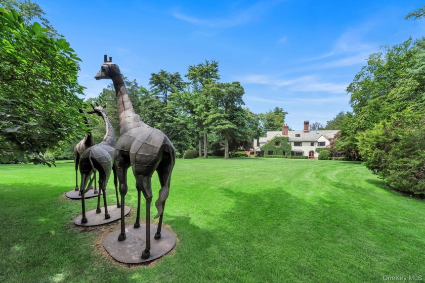 Apple Trees Is A Place Where Time Slows And Life Feels Richer - Beach Home for sale in Locust Valley, New York on Beachhouse.com