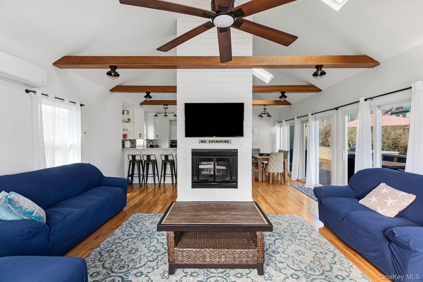 Move right into this beautifully renovated home in the heart of - Beach Home for sale in Ocean Beach, New York on Beachhouse.com