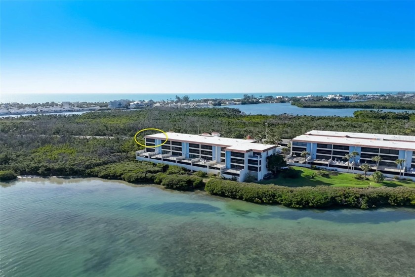 Welcome to the MOST desired TOP Floor corner unit in the - Beach Condo for sale in Englewood, Florida on Beachhouse.com