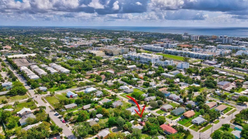 This desirable property is just 2 blocks south of the popular - Beach Lot for sale in Delray Beach, Florida on Beachhouse.com