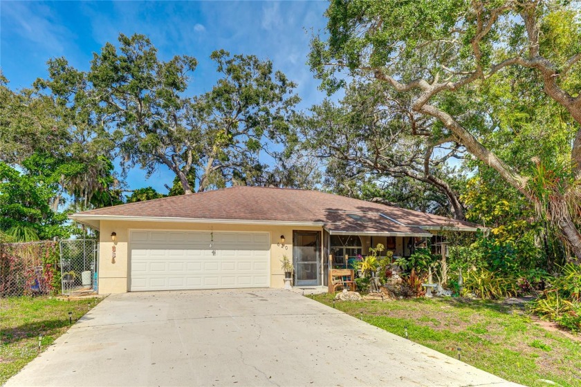 Price improvement!!!! This Home is a GEM !  Located in the - Beach Home for sale in Venice, Florida on Beachhouse.com