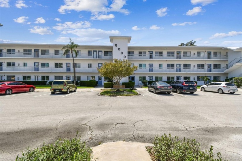 You won't believe the updates!  This beautiful 1 bedroom deluxe - Beach Condo for sale in Seminole, Florida on Beachhouse.com