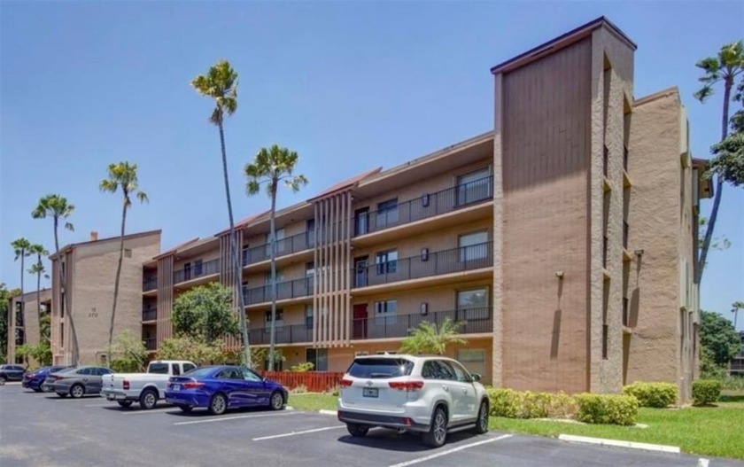 Charming, Turn Key 2BR/2BA Water View Condo in Palm Lakes 55+ - Beach Condo for sale in Margate, Florida on Beachhouse.com