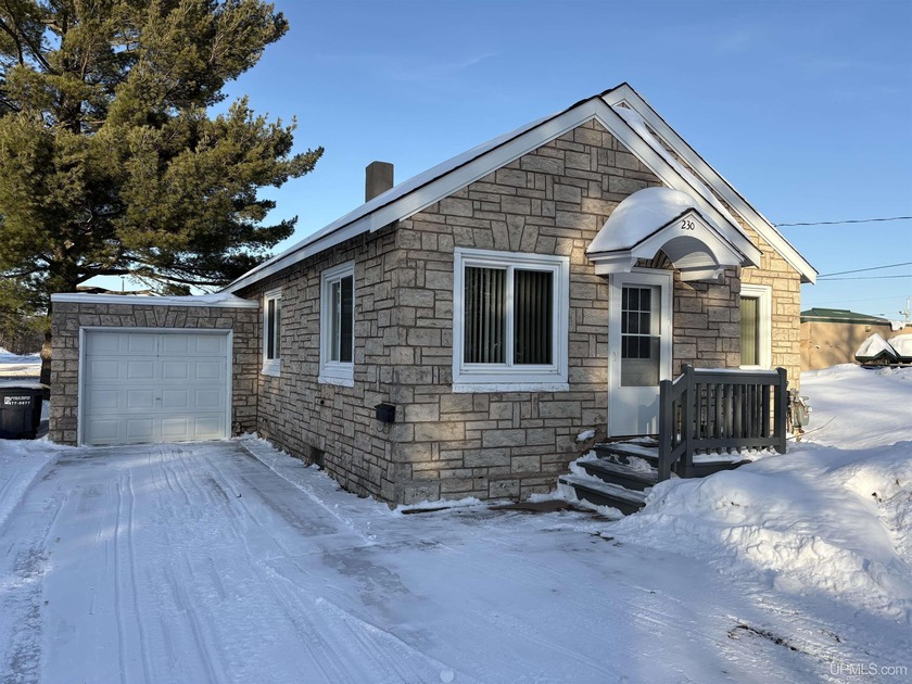 Neat & Sweet!  This move-in ready 2 br 1 bath home has an - Beach Home for sale in Ironwood, Michigan on Beachhouse.com