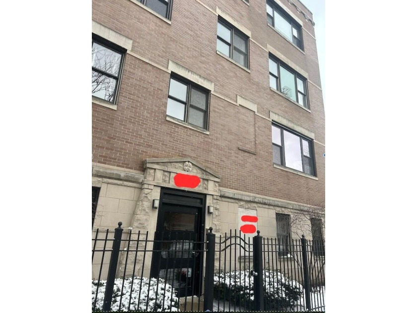 Spacious, sunny 3rd floor condo with high ceilings and windows - Beach Condo for sale in Chicago, Illinois on Beachhouse.com