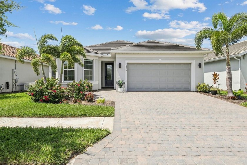 Enjoy a like-new home without waiting for new construction on a - Beach Home for sale in Englewood, Florida on Beachhouse.com