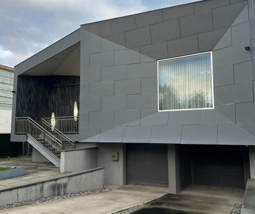 Step into this extraordinary 5-bedroom, 4.5-bath masterpiece - Beach Home for sale in Brooklyn, New York on Beachhouse.com