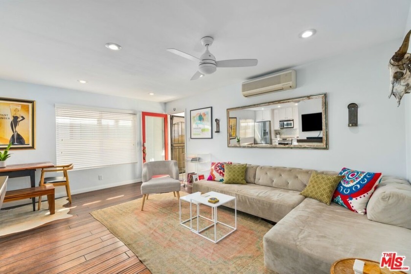 FULLY RENOVATED one-level condo offering 3 bedrooms and 3 - Beach Condo for sale in Marina Del Rey, California on Beachhouse.com