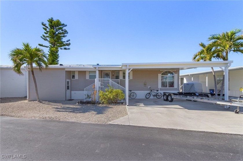 This meticulously maintained mobile in Cherry Estates has it all - Beach Home for sale in St. James City, Florida on Beachhouse.com