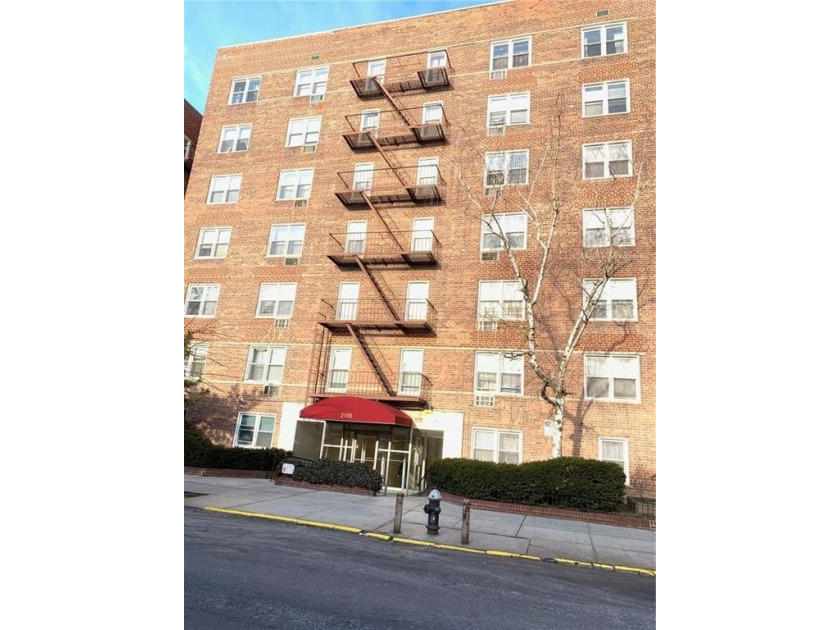 One of the most desirable six-story elevator buildings in the - Beach Other for sale in Brooklyn, New York on Beachhouse.com