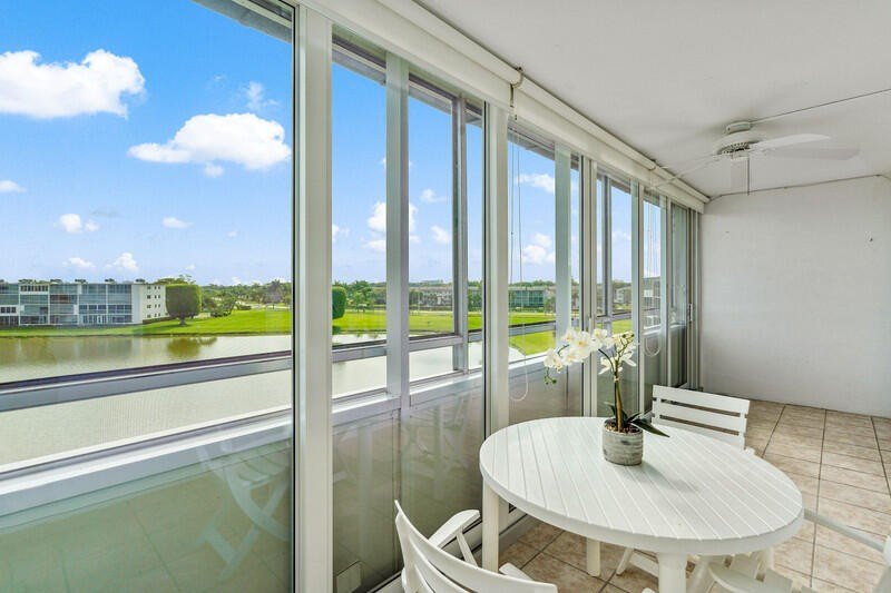 Light, bright, and spacious 2 bedroom, 1.5 bath unit on the - Beach Condo for sale in Boca Raton, Florida on Beachhouse.com