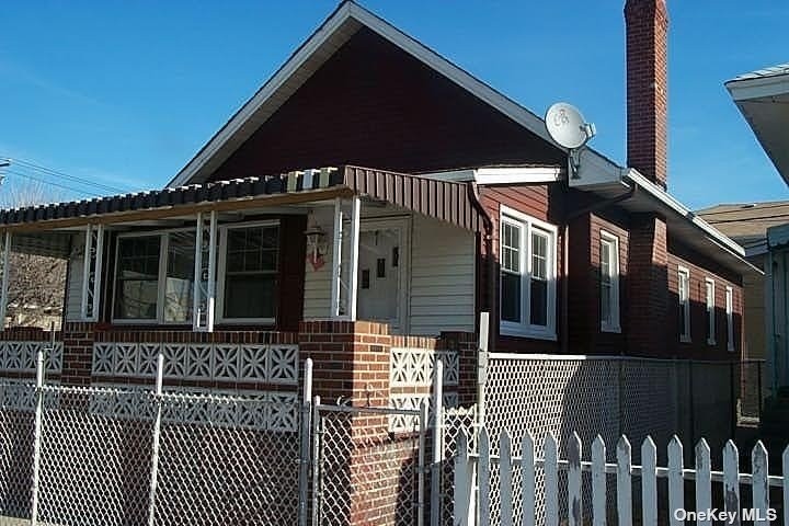 West End 2 bedroom house that was 3 bedroom.  Enclosed porch - Beach Home for sale in Long Beach, New York on Beachhouse.com