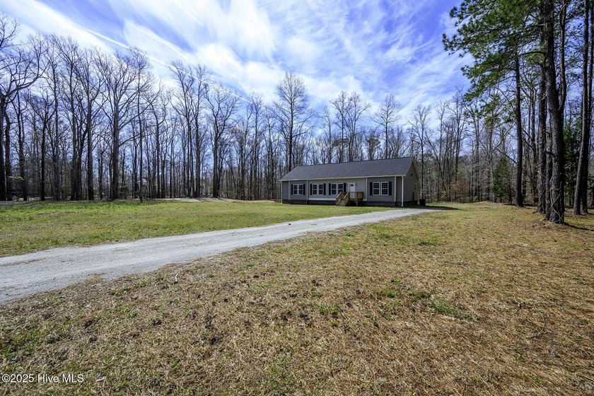 Discover the perfect blend of modern comfort and serene country - Beach Home for sale in New Bern, North Carolina on Beachhouse.com