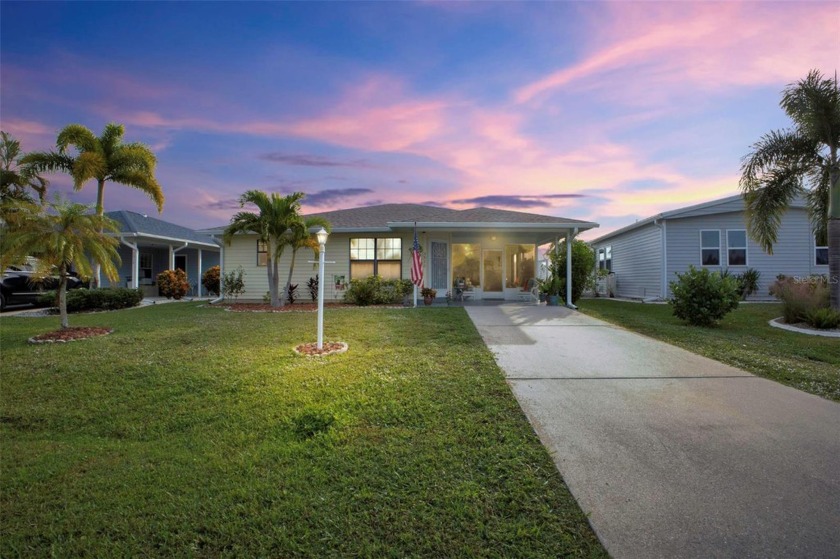 WONDERFUL !!!LAND OWNED!! 2 BED/ 2 BATH HOME IN THE VISCAYA - Beach Home for sale in Port Charlotte, Florida on Beachhouse.com