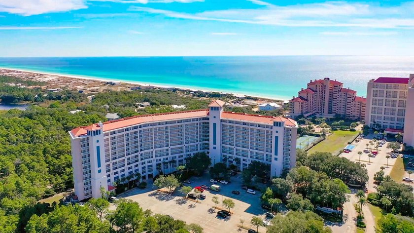 This lovely condo is your ticket to the fabulous beach lifestyle - Beach Condo for sale in Miramar Beach, Florida on Beachhouse.com