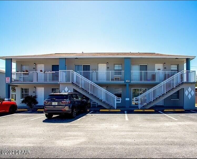 HELLO INVESTORS !  . THIS UNIT IS ALSO LISTED FOR RENT ASKING $1 - Beach Condo for sale in Daytona Beach, Florida on Beachhouse.com