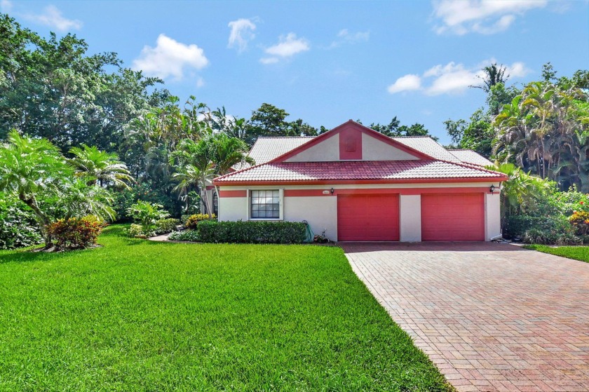 DRASTIC PRICE REDUCTION ON STRIKING OVERSIZED LAKE VIEW VILLA - Beach Home for sale in Delray Beach, Florida on Beachhouse.com