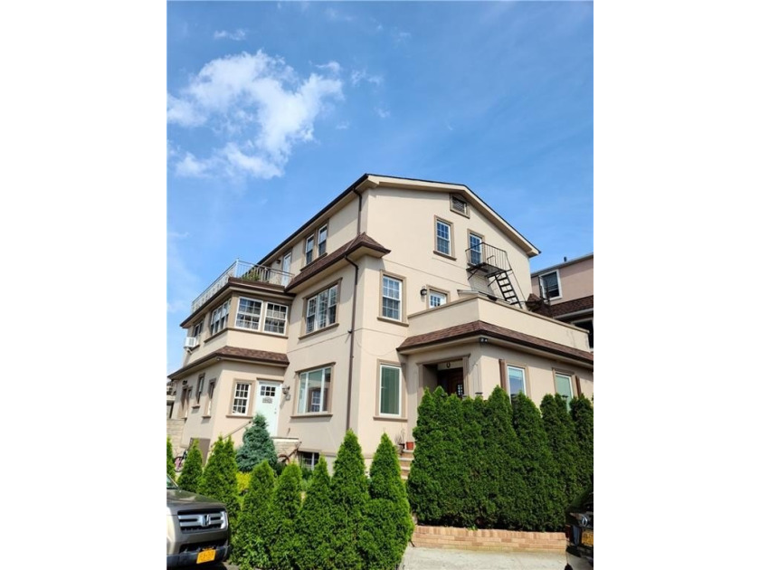 Modern 5-Family Home in Gated Seagate Community - Moments from - Beach Home for sale in Brooklyn, New York on Beachhouse.com