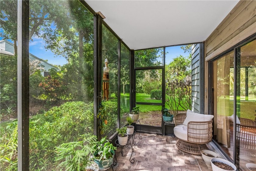 Pine Creek condo living means mornings on the screened lanai - Beach Condo for sale in Vero Beach, Florida on Beachhouse.com