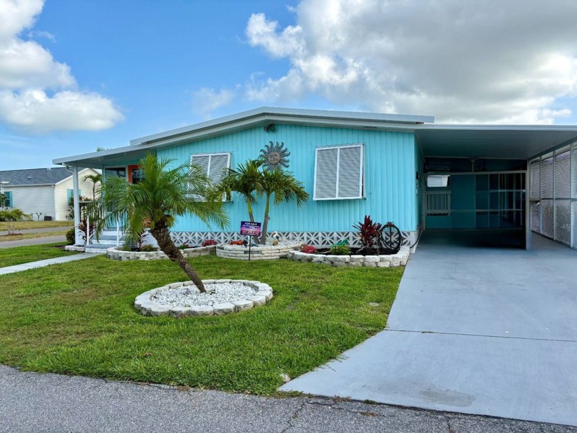 A Home with many options!  LOT RENT PAID UNTIL END OF 2025! - Beach Home for sale in Venice, Florida on Beachhouse.com