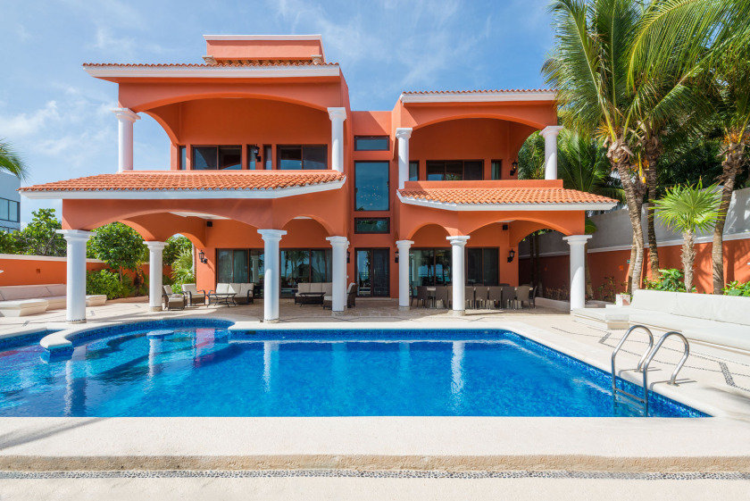 Hacienda Caracol, Oceanfront 10 br Villa, Sleeps 24 - Beach Vacation Rentals in Soliman Bay, Quintana Roo, Mexico on Beachhouse.com