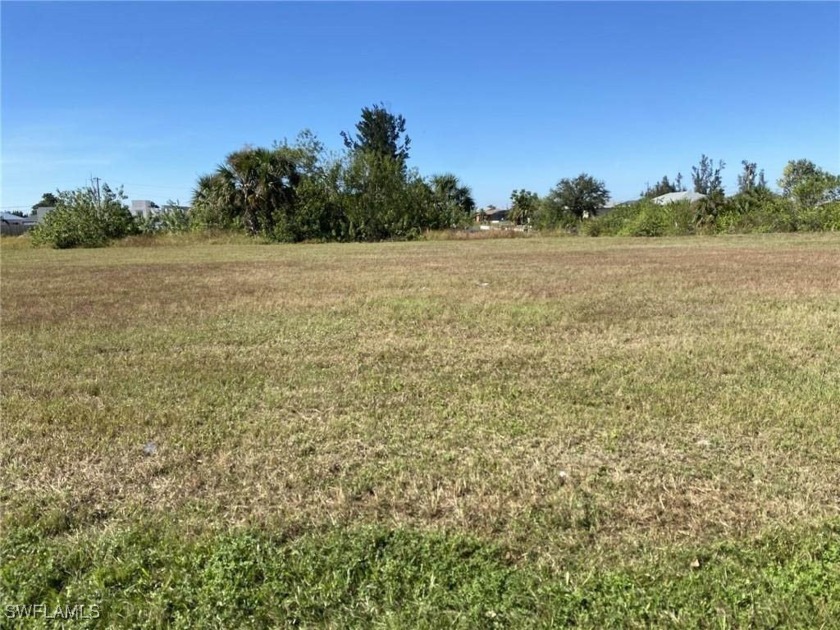 One of the few Waterfront Triple lots left in Cape Coral with a - Beach Lot for sale in Cape Coral, Florida on Beachhouse.com