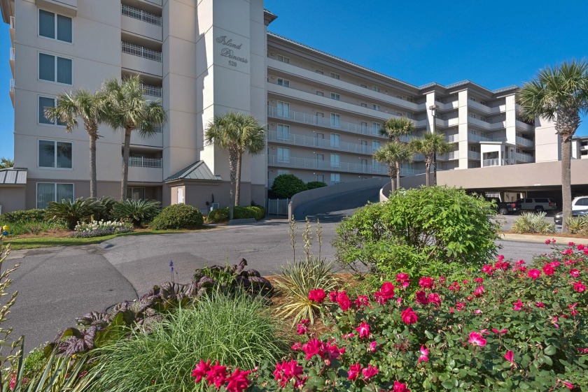 IF YOU ARE LOOKING FOR A DEAL - YOU JUST FOUND IT IN THIS 3 - Beach Condo for sale in Fort Walton Beach, Florida on Beachhouse.com