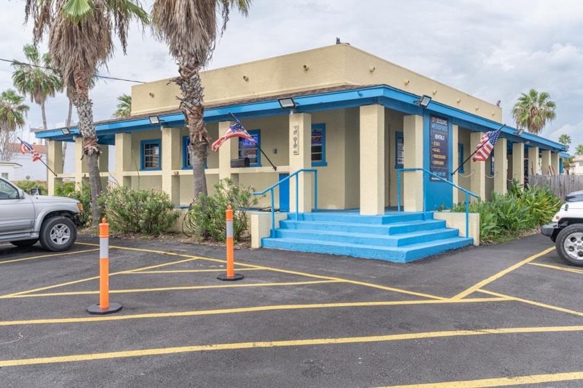 This waterfront commercial property is the perfect investment - Beach Commercial for sale in South Padre Island, Texas on Beachhouse.com