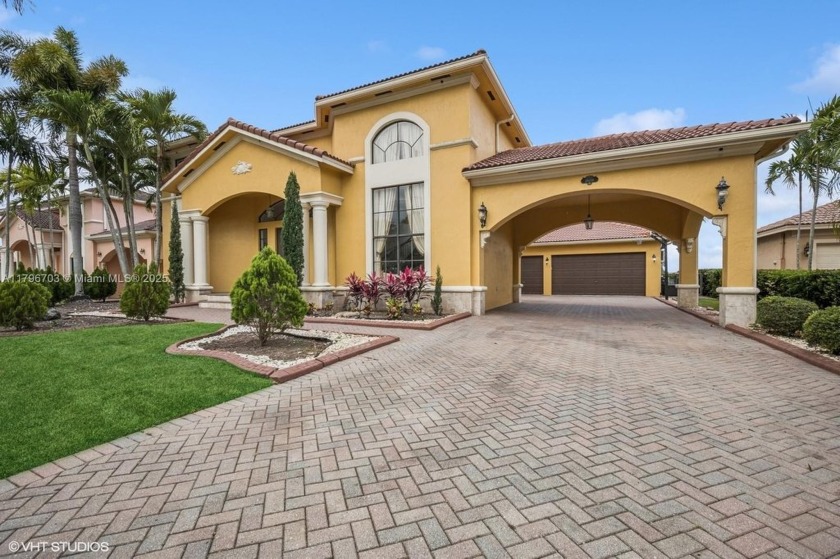 Harbour Lakes Estates! Spectacular two story lake front home - Beach Home for sale in Miramar, Florida on Beachhouse.com