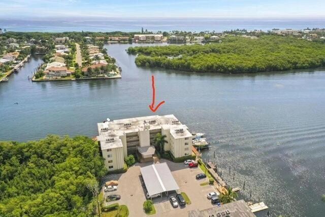 amazing waterfront view with the great location, close to beach - Beach Condo for sale in Boynton Beach, Florida on Beachhouse.com