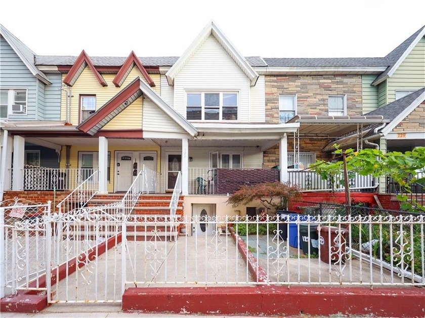 Rare-find, well-kept 2-family home with a full finished basement - Beach Home for sale in Brooklyn, New York on Beachhouse.com