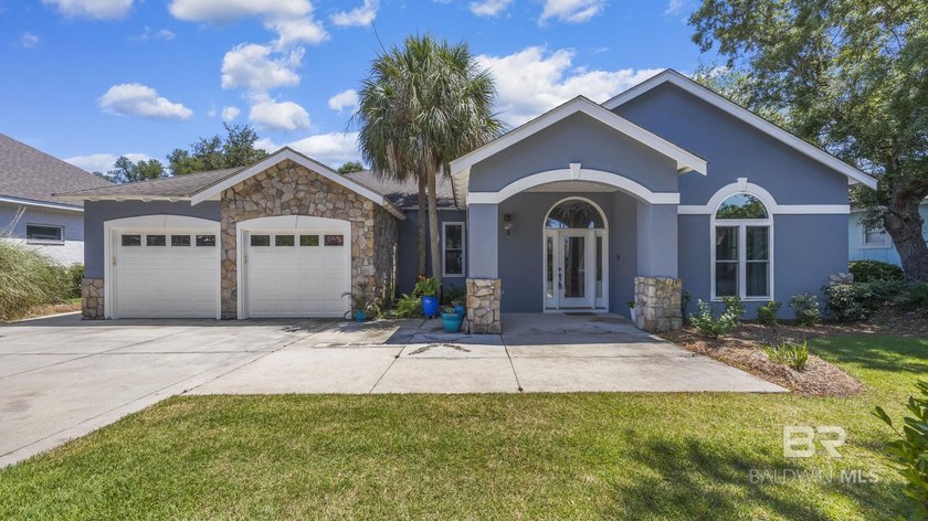 Welcome to 19 Lagoon Drive where every day can be like vacation - Beach Home for sale in Gulf Shores, Alabama on Beachhouse.com