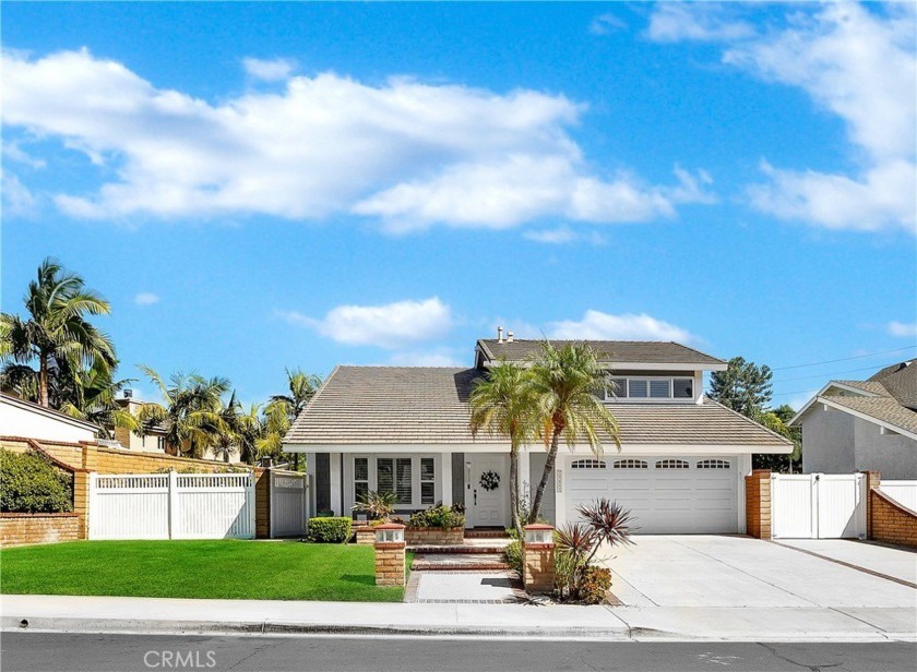 Welcome to 25485 Morningstar Road--a beautiful, spacious, and - Beach Home for sale in Lake Forest, California on Beachhouse.com