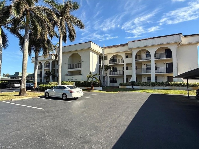 Welcome to your dream condo in El Capistrano! This stunning 2 - Beach Home for sale in Naples, Florida on Beachhouse.com