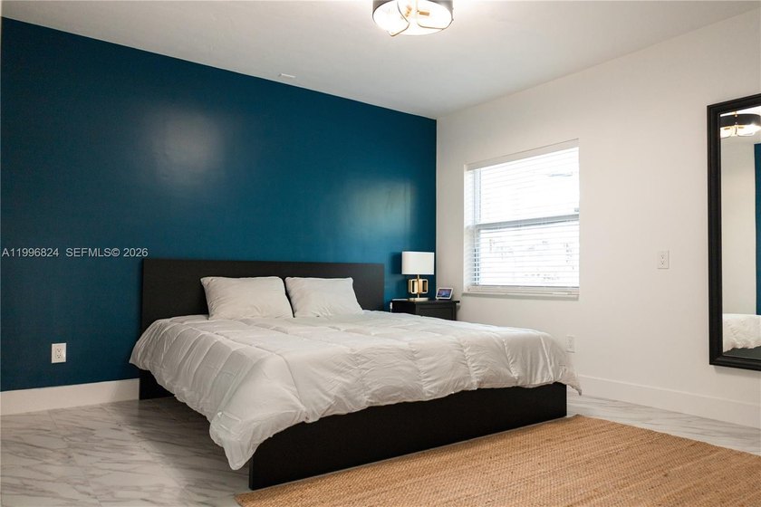 Enjoy i Beach living stylishly furnished 1 BR 1 bath in the - Beach Condo for sale in Miami Beach, Florida on Beachhouse.com
