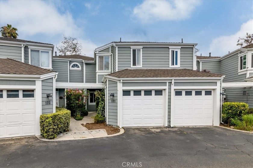 Life in Laguna Beach is a dream come true.  121 Santa Rosa Ct - Beach Condo for sale in Laguna Beach, California on Beachhouse.com