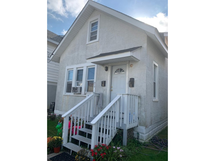 Excellent opportunity for INVESTORS, or Owner Occupant to have - Beach Townhome/Townhouse for sale in Ventnor, New Jersey on Beachhouse.com