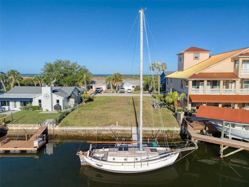 If you are looking for a wide and deep waterfront canal lot - Beach Lot for sale in Hudson, Florida on Beachhouse.com