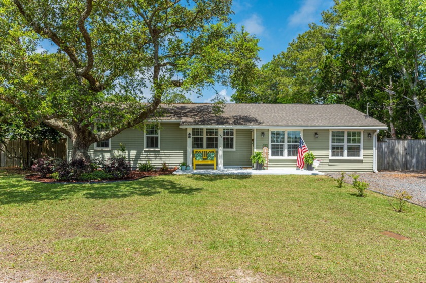 Your Florida Cottage Awaits!  This beautifully updated home is - Beach Home for sale in Fort Walton Beach, Florida on Beachhouse.com