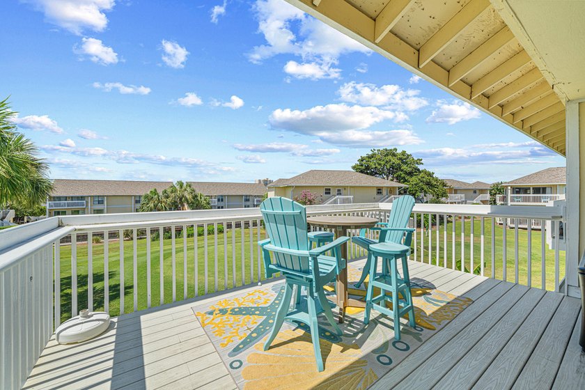 GREAT LOCATION! Beautiful and spacious 2 bed, 2 bath with views - Beach Condo for sale in Destin, Florida on Beachhouse.com