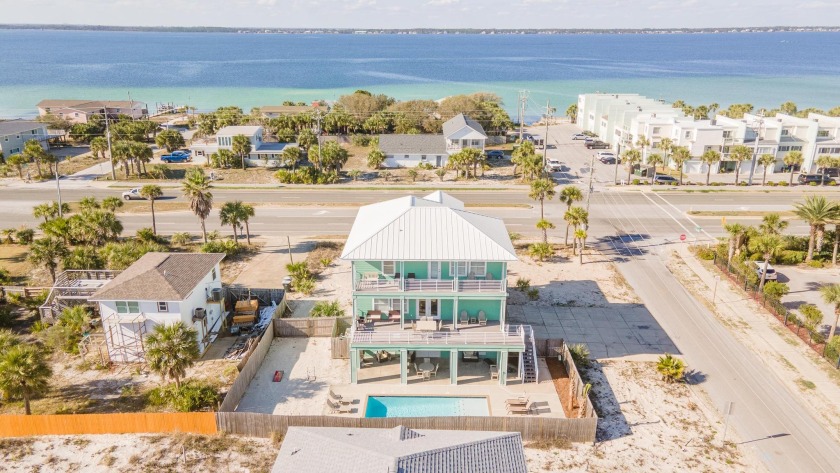 Stunning 4 bedroom home with private pool - sleeps 17! - Beach Vacation Rentals in Pensacola Beach, Florida on Beachhouse.com