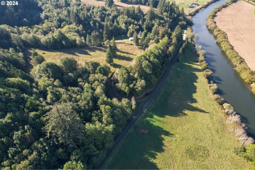 Killer Land Deal! Approx 1,000 feet of South Coos River Frontage - Beach Acreage for sale in Coos Bay, Oregon on Beachhouse.com